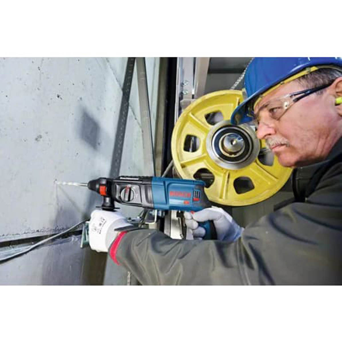 Bosch SDS Plus Drill Electric 110V GBH 2-26 Variable Speed Heavy Duty 830W - Image 3