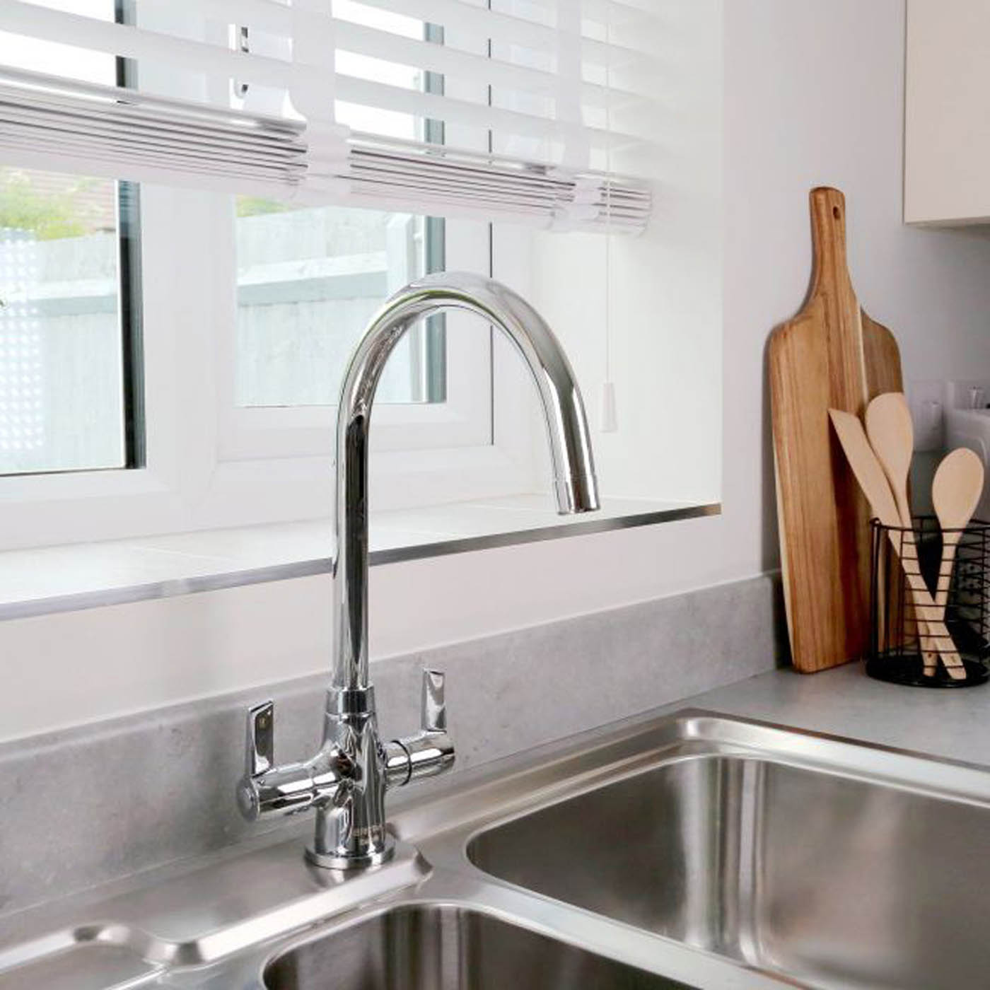 Kitchen Tap Mixer Chrome Swivel Spout Brass Double Lever Contemporary Faucet - Image 3