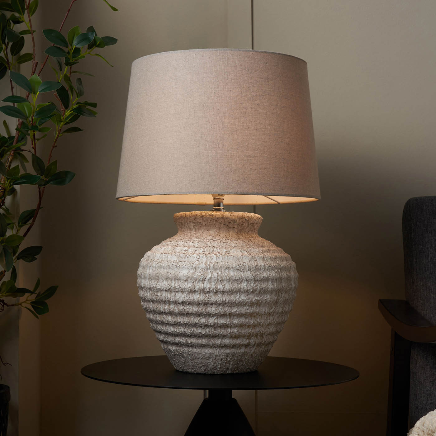 Inlight Table Lamp Textured Base Matt Sand Effect Round Bedside Living Room - Image 2