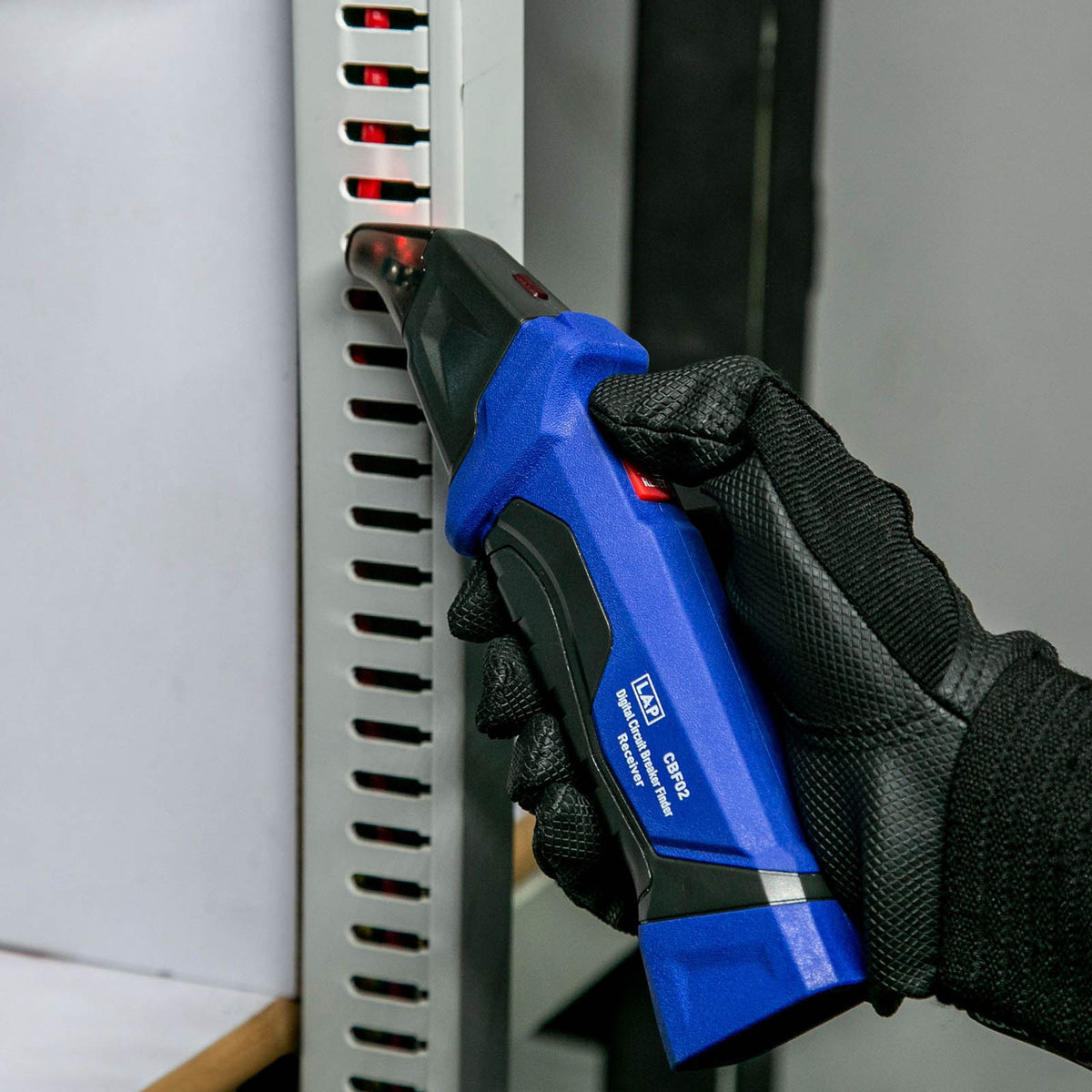 LAP Circuit Breaker Finder CBF01 Reset Function CAT III 13A Electricals Tool - Image 2