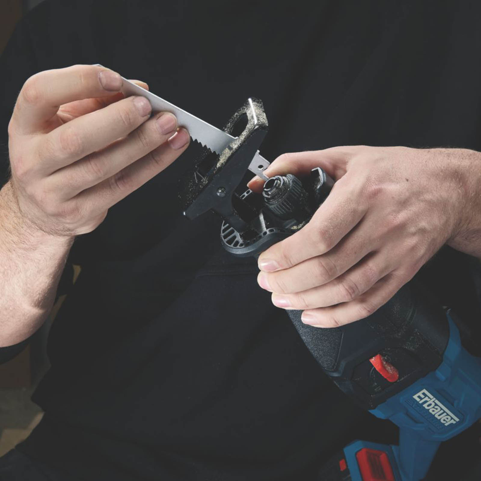Erbauer ERI1089RSP 18V 1 x 4.0Ah Li-Ion EXT Brushless Cordless Reciprocating Saw - Image 5