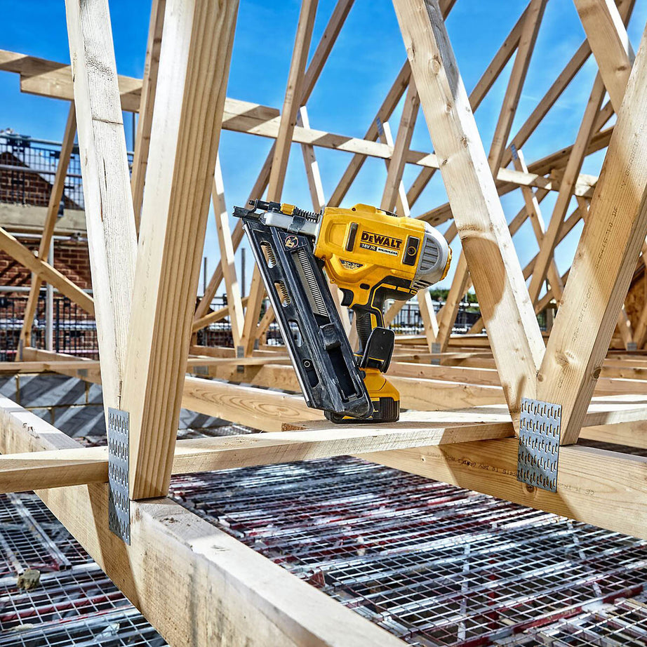 DeWalt Nail Gun Cordless 18V Li-ion DCN692N-XJ First Fix 90mm Compact Body Only - Image 8