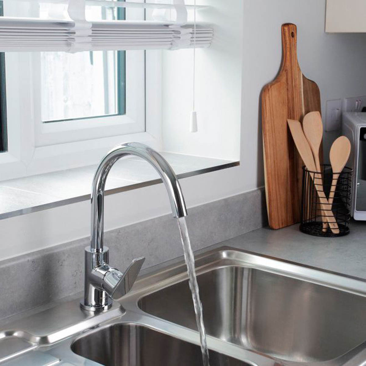 Bristan Kitchen Mixer Tap Swivel Brass Chrome Effect Single Lever Durable - Image 3