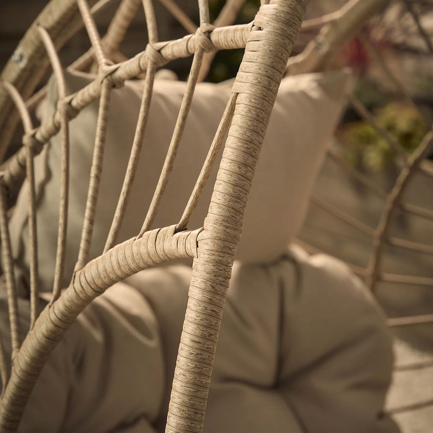 GoodHome Omalos Hanging Egg Chair Beige Rattan Effect Garden Seat - Image 9