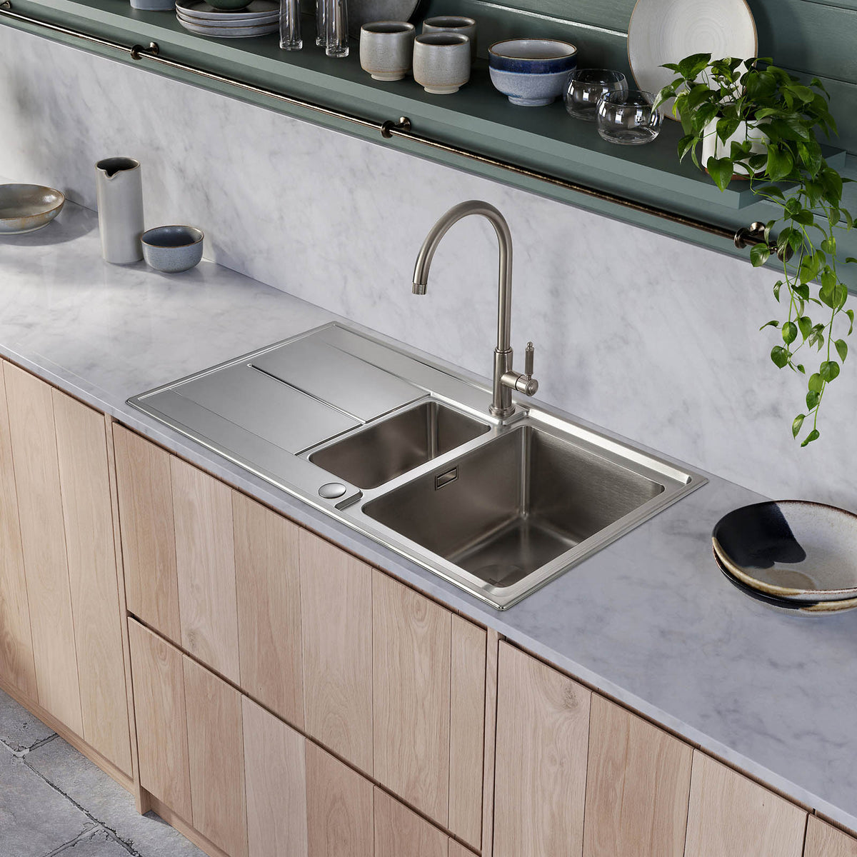 Kitchen Sink 1.5 Bowl Stainless Steel Satin Brushed Rectangular Reversible Waste - Image 2