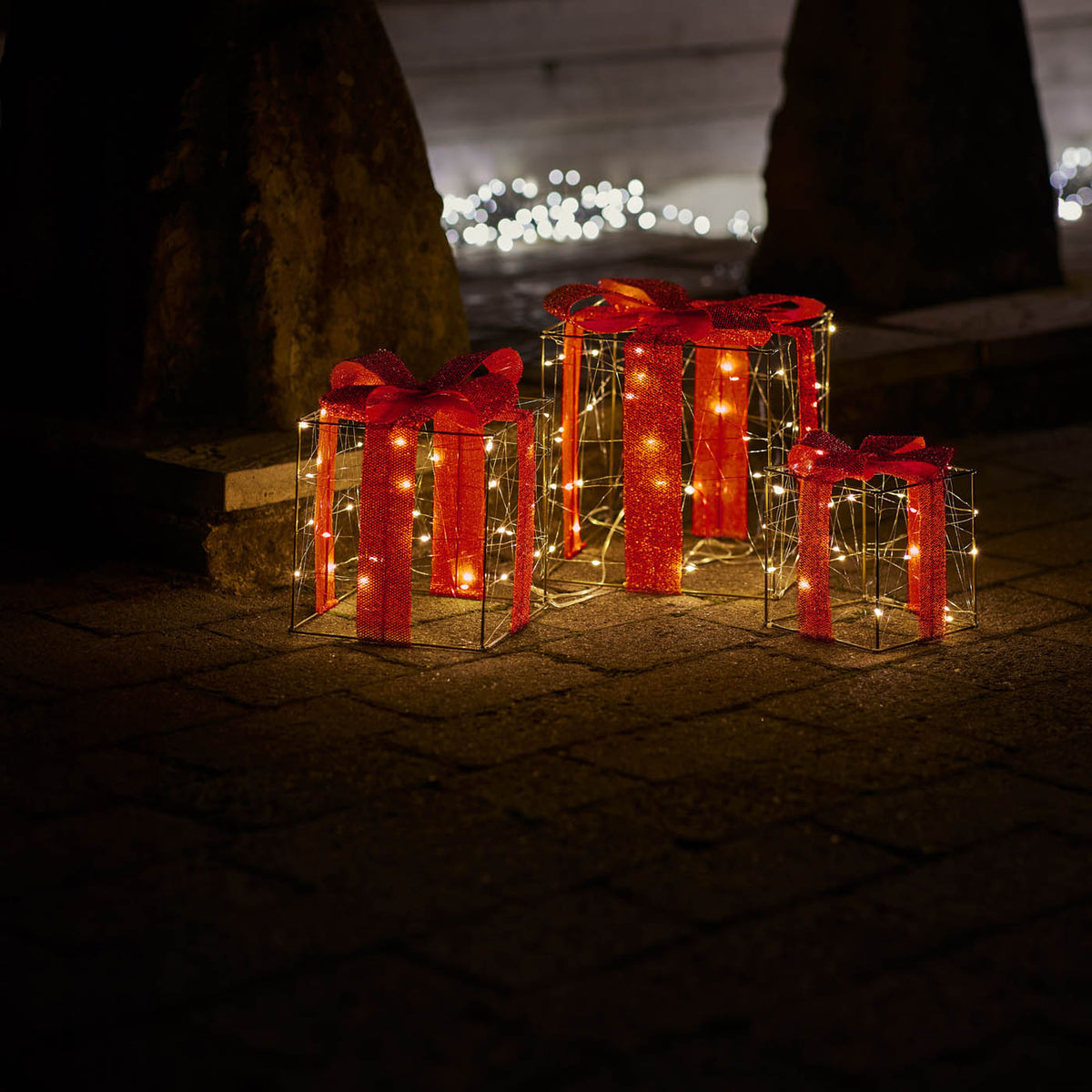 888 LED Christmas Silhouette Parcel Set Freestanding Warm White Timer Indoor - Image 1