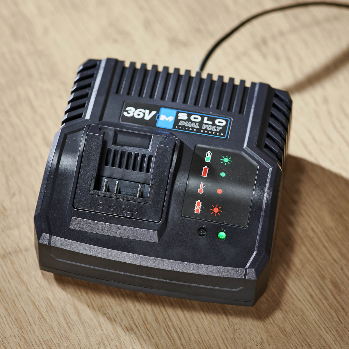 Mac Allister Battery Charger SOLO 8A Li-ion MCB1241CHR Compact Dual Volt - Image 2
