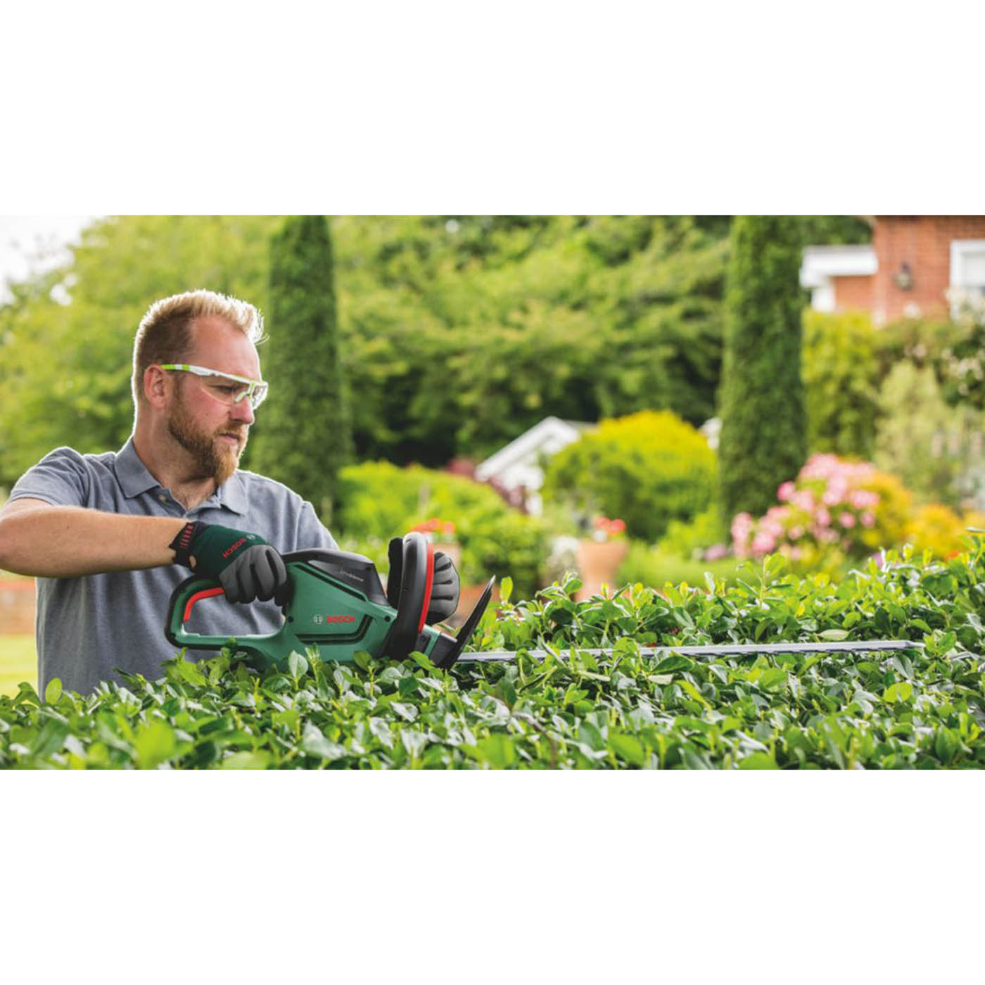 Bosch Hedge Trimmer Corded 60cm UniversalHedgeCut 60 480W 230V - Image 2