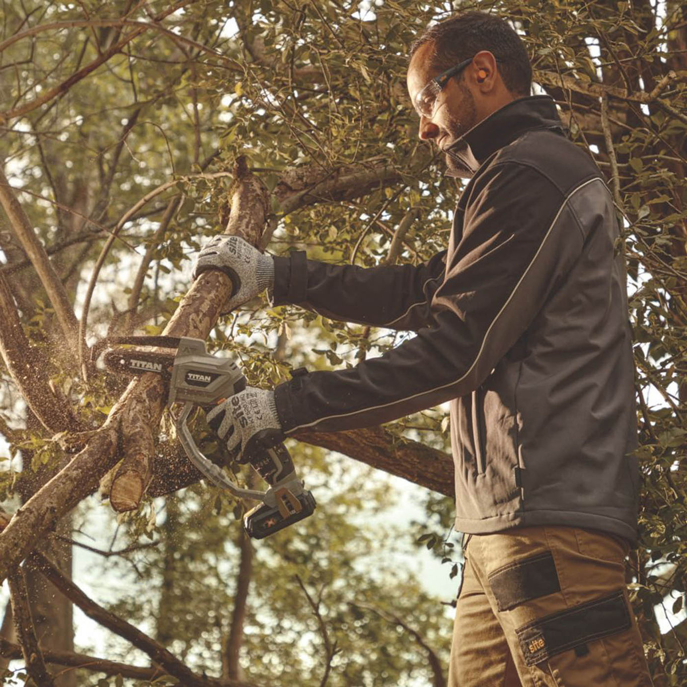 Titan Pruning Saw Cordless  TTI936GDO 18V Li-Ion TXP 15cm Body Only - Image 2