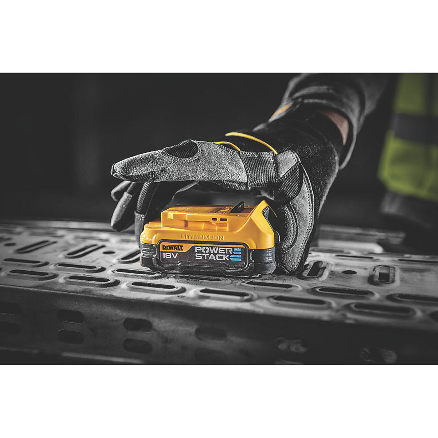 Dewalt Powerstack Battery Powerful Compact DCBP034-XJ 18V 1.7Ah Li-Ion XR - Image 4