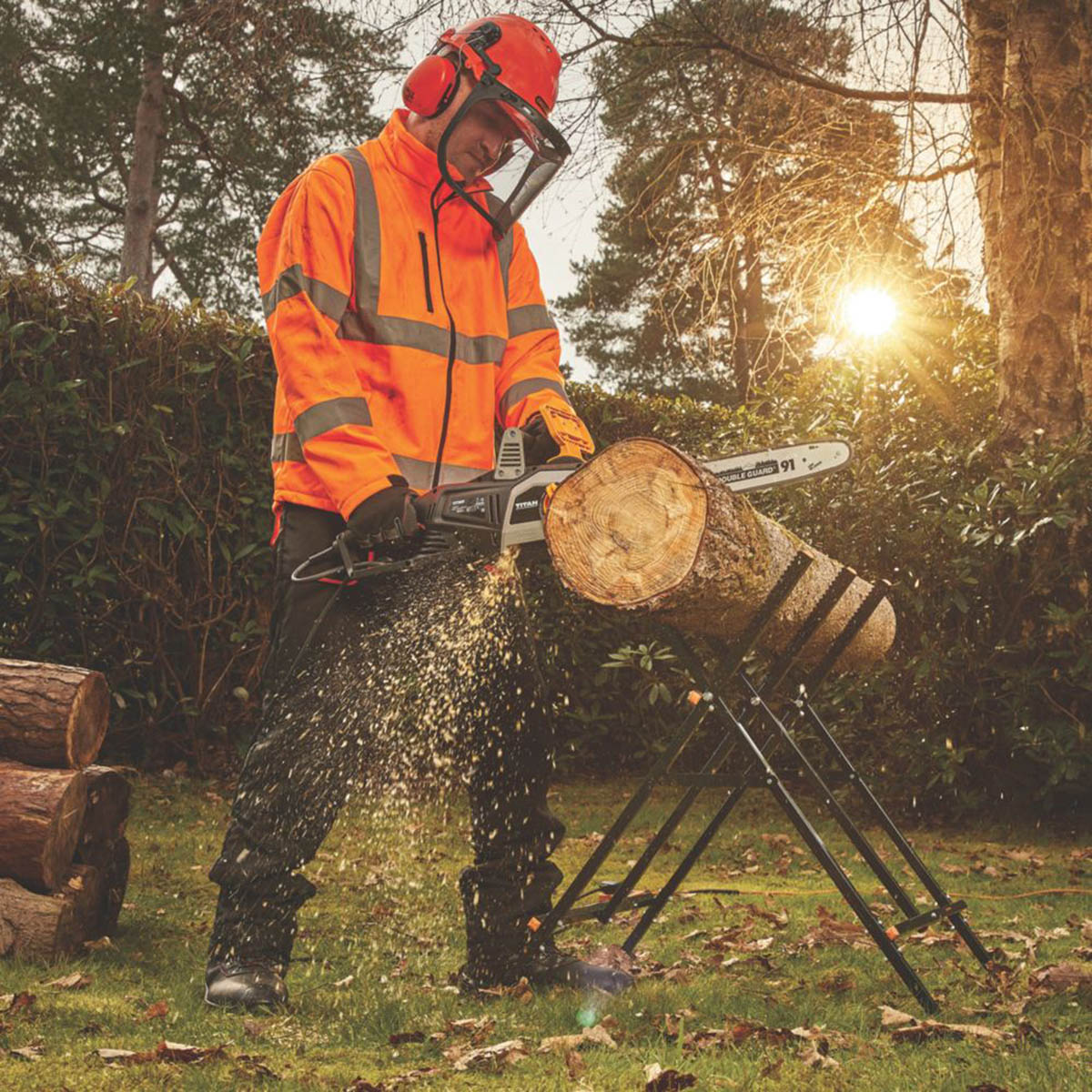 Titan Chainsaw Electric TTCS2400 45cm Garden Wood Cutter Heavy Duty 2400W - Image 2