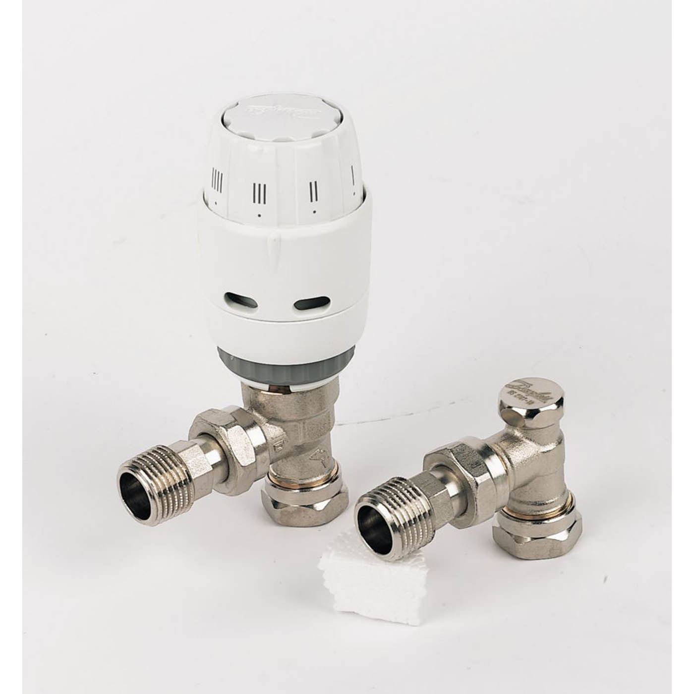 Danfoss RAS-C² White Angled & Straight Thermostatic TRV & Lockshield  10mm x 1/2" - Image 2