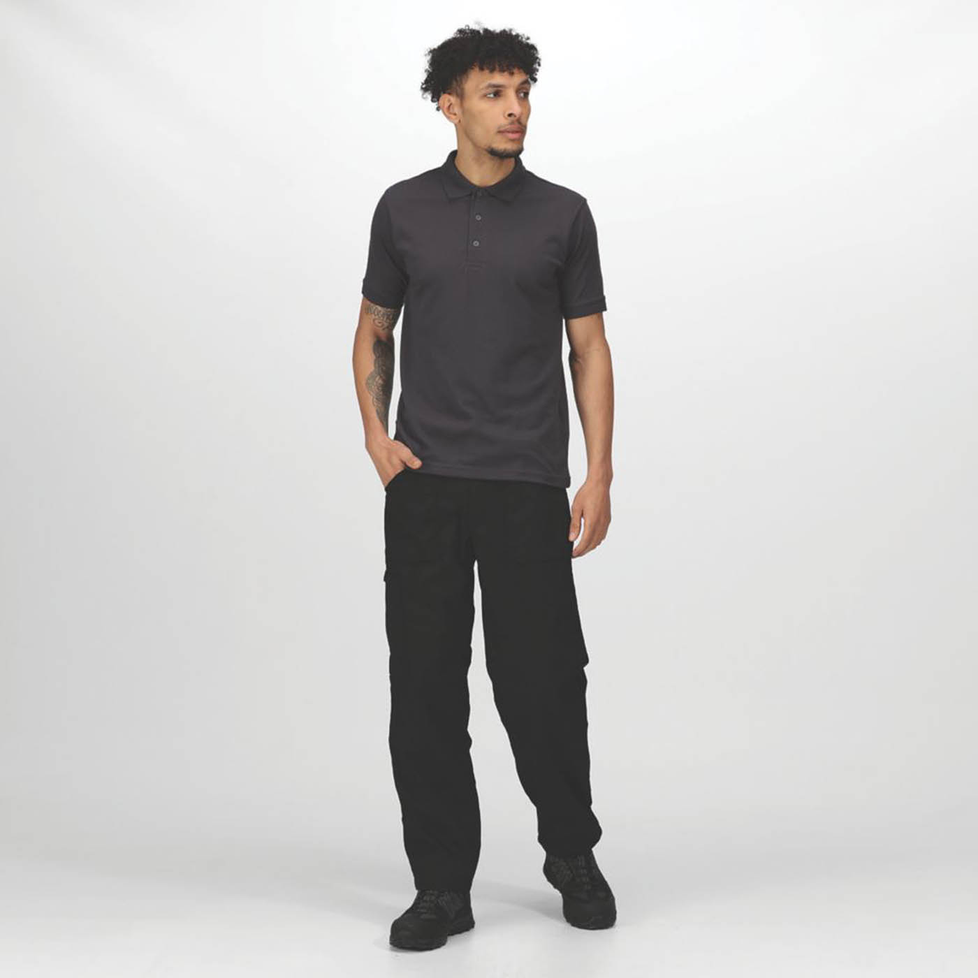 Regatta Work Trousers Mens Classic Fit Black Multi Pockets Cargo 42W 29L - Image 5