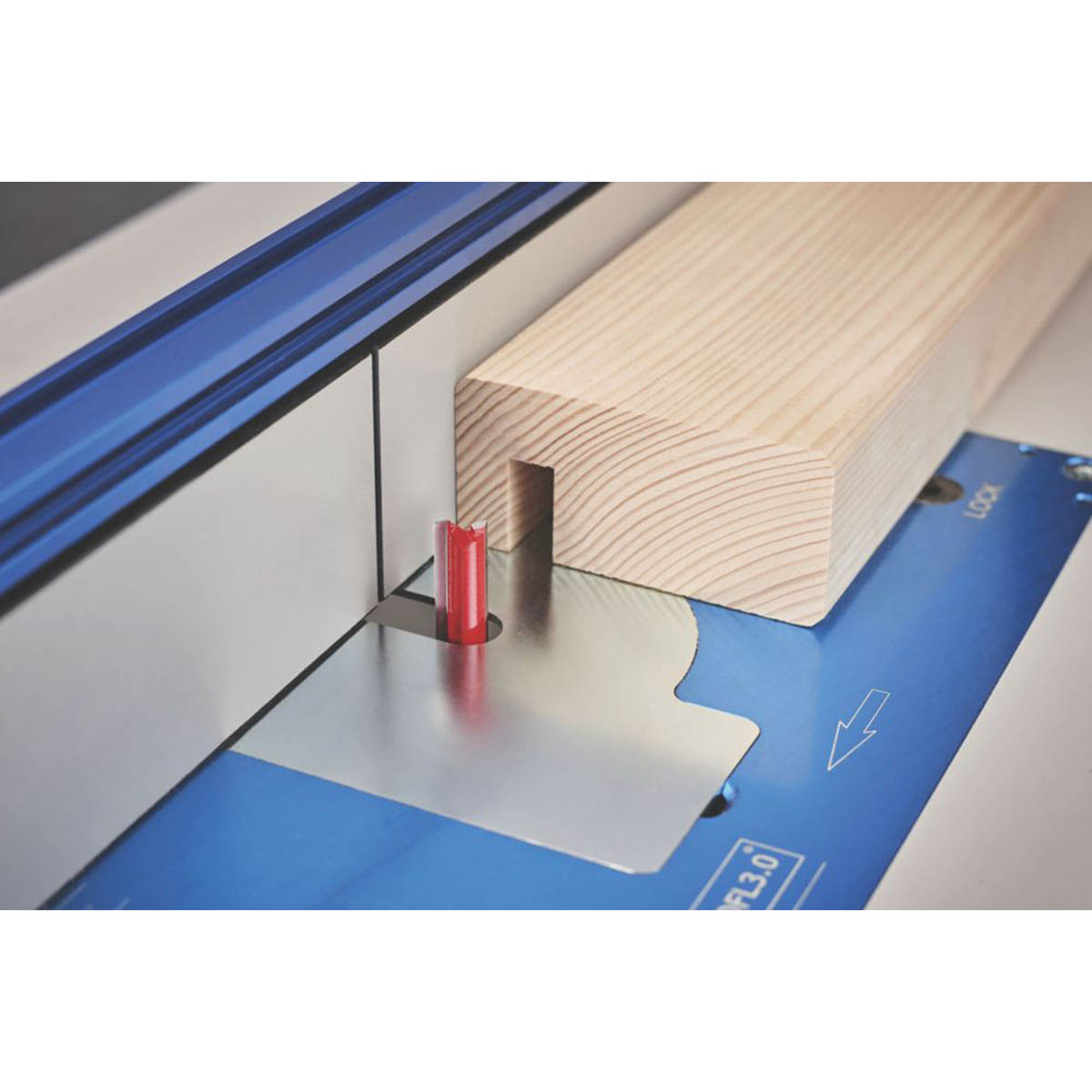 Freud Work Top Jig Kitchen Cutter Straight Shank Double-Flute 12.5x50.5mm 3 Pack - Image 2