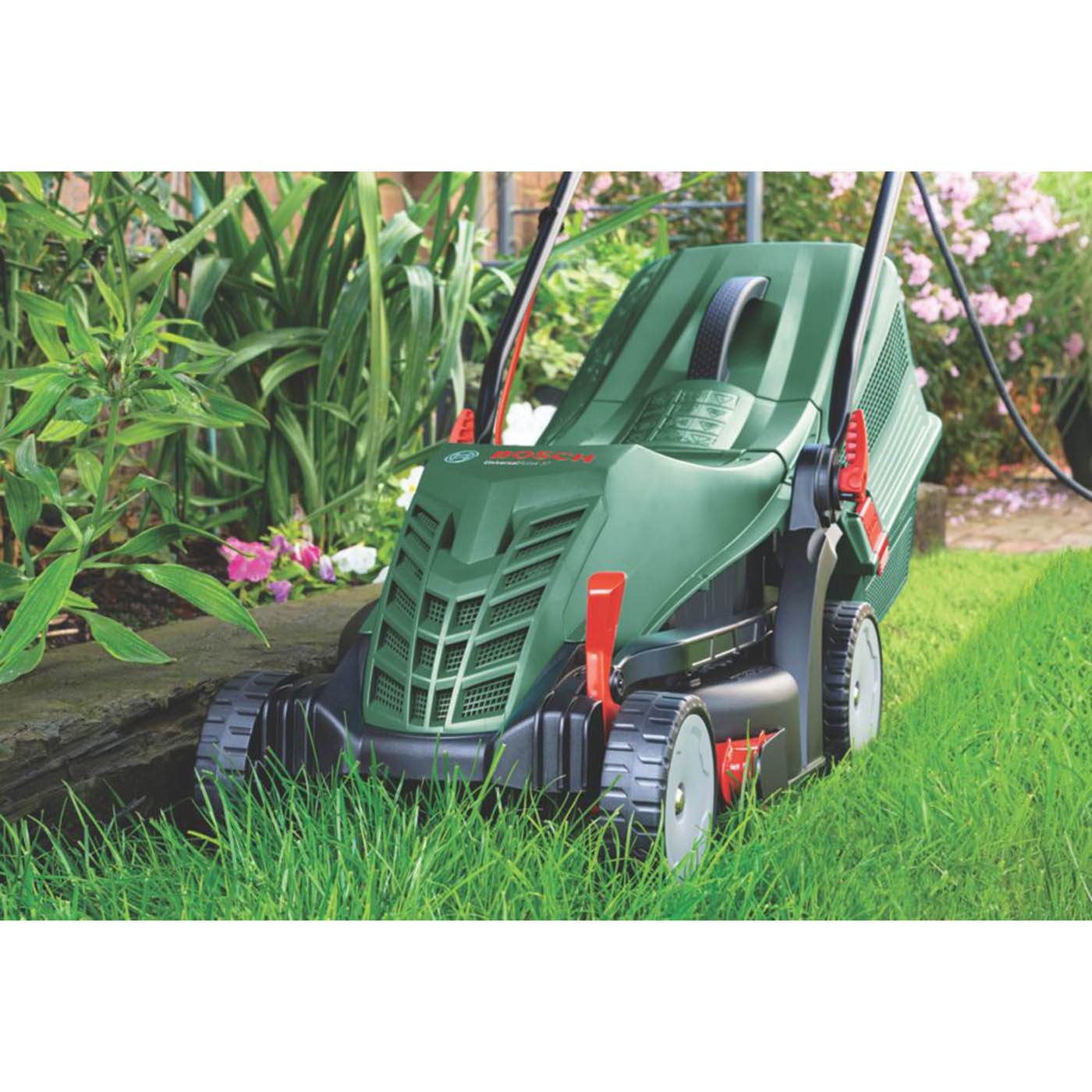 Bosch Lawnmower Corded Electric UniversalRotak 1400W 37cm 230V - Image 2