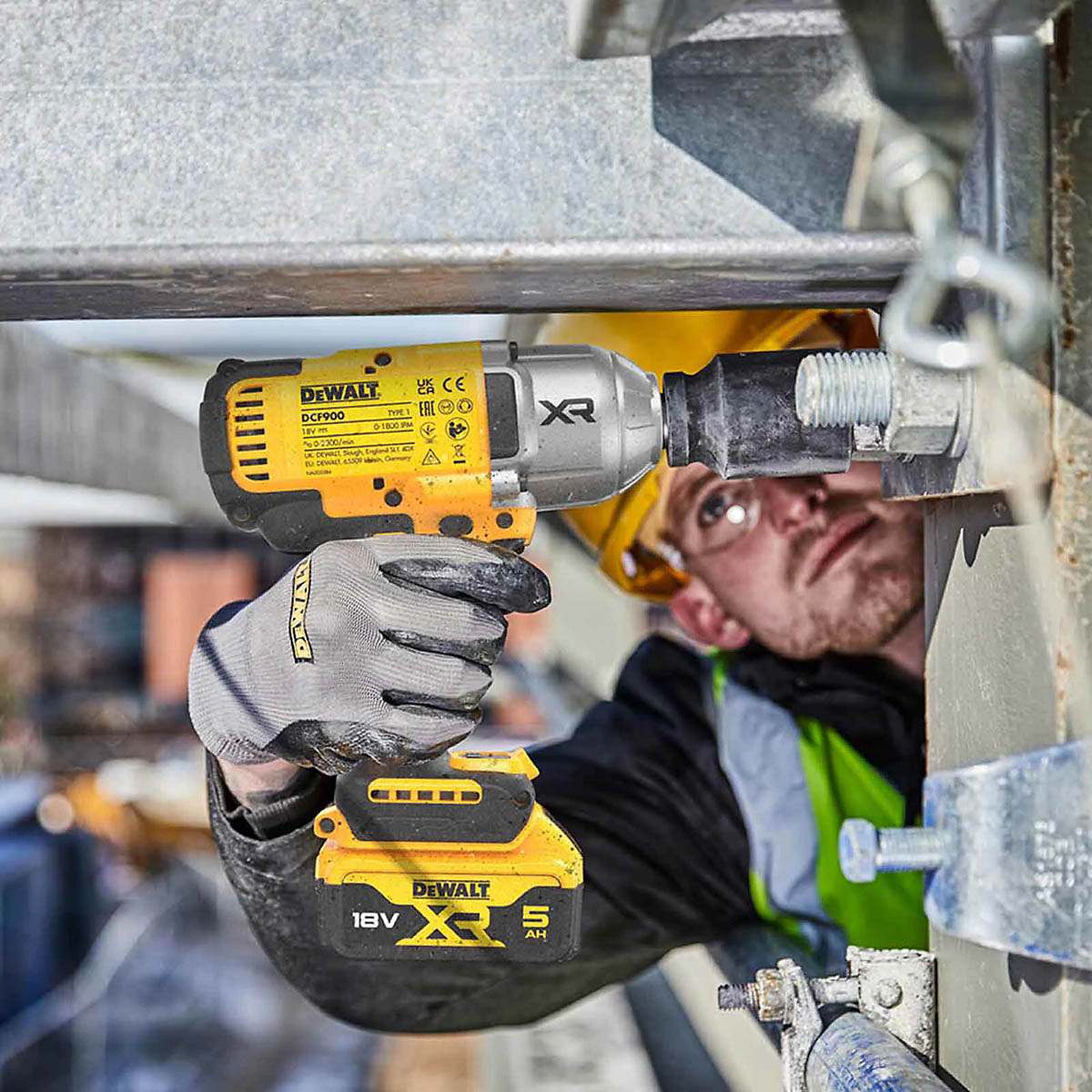 DeWalt Impact Wrench Cordless 18V DCF900P2T-GB Brushless Compact Body Only - Image 8