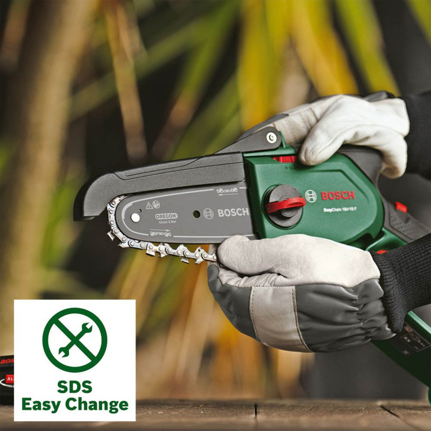 Bosch Mini Chainsaw EasyChain 18V-15-7 Cordless 18V 1 x 2.5Ah Li-Ion 15cm - Image 3