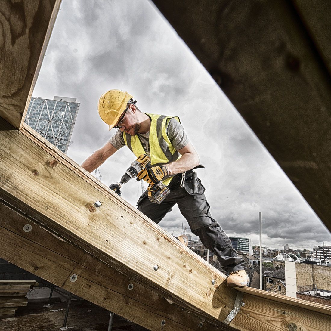 Dewalt Combi Hammer Drill Cordless 18V Li-Ion DCD996N Compact Body Only - Image 6